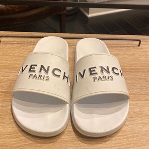 Givenchy size 12 slides in white